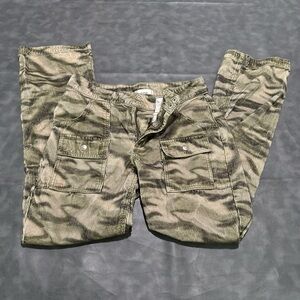 Women’s Camouflage Flare Cargo Pants